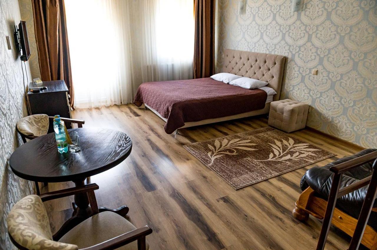 Guest House Shale Vinnytsia Exterior foto