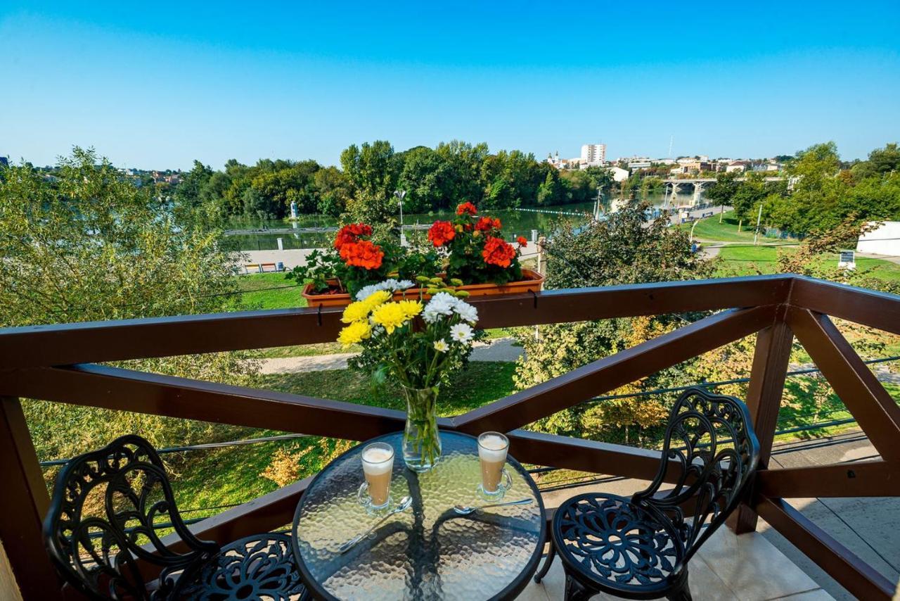 Guest House Shale Vinnytsia Exterior foto