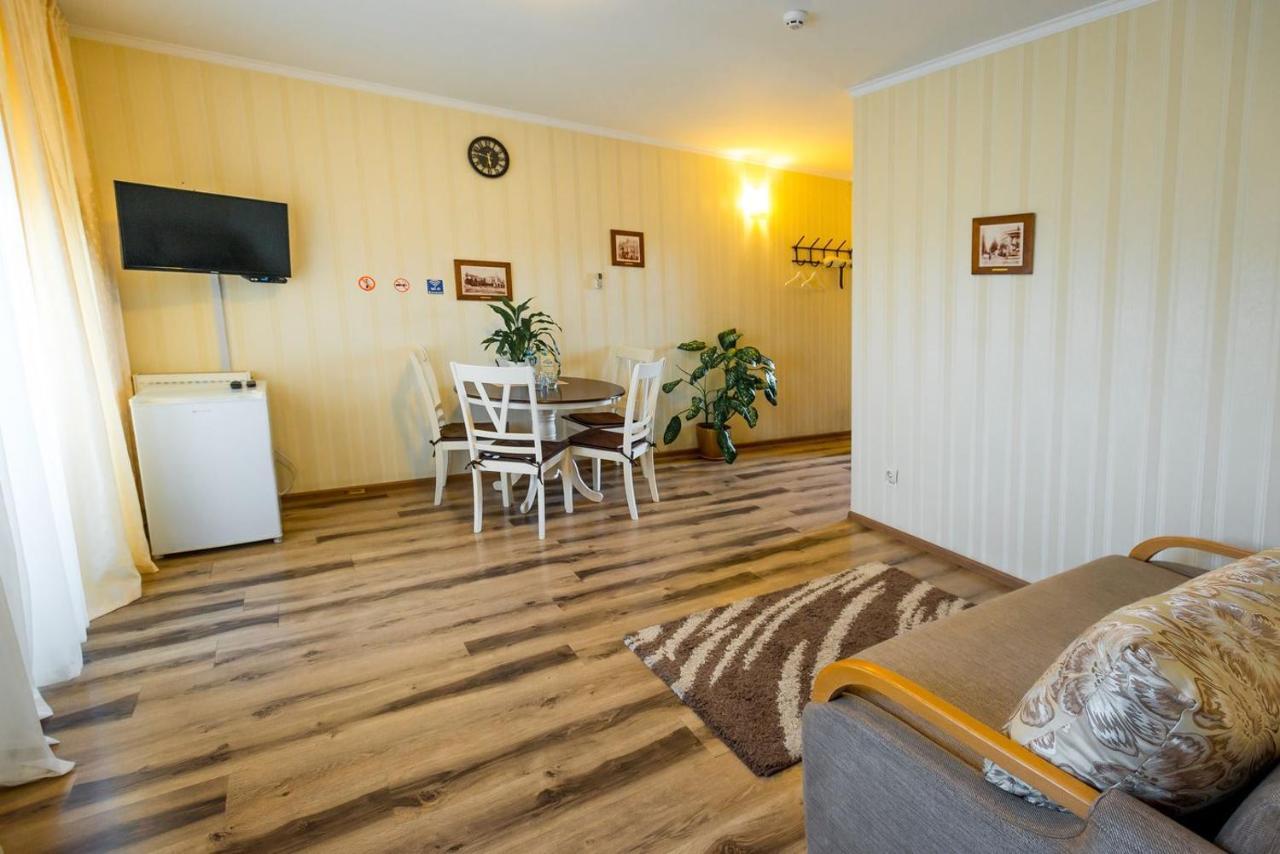 Guest House Shale Vinnytsia Exterior foto